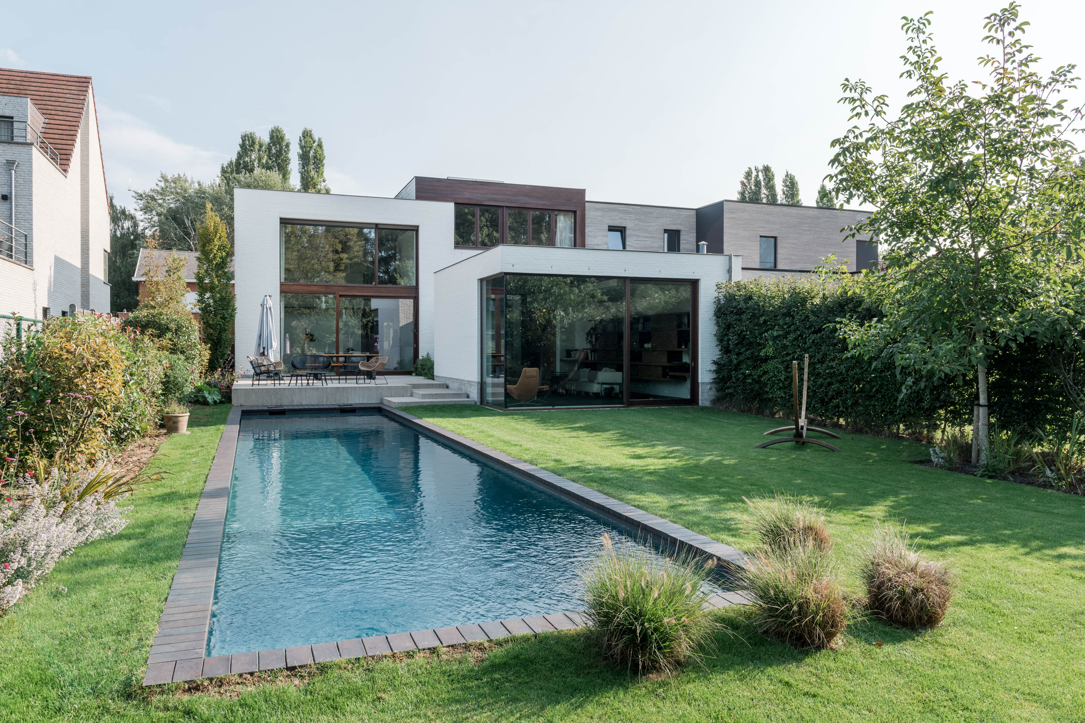 Lier半开放式带泳池及泳池屋建筑-13