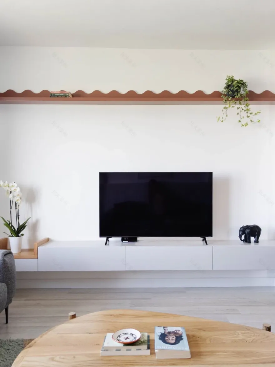 逃离现实的黑色厨房·Rozë 公寓丨普里什蒂纳-22