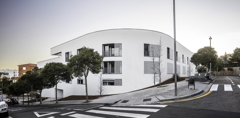 巴塞罗那 44 套住宅楼-9