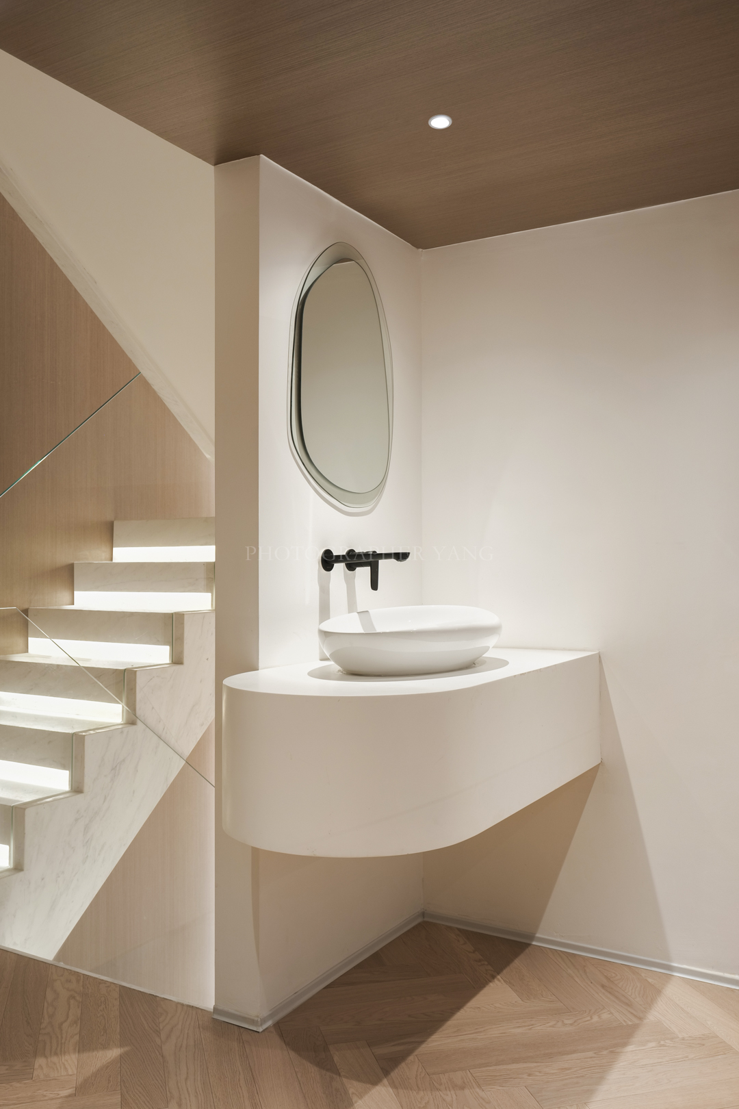 白色和木色的碰撞丨Studio X-16