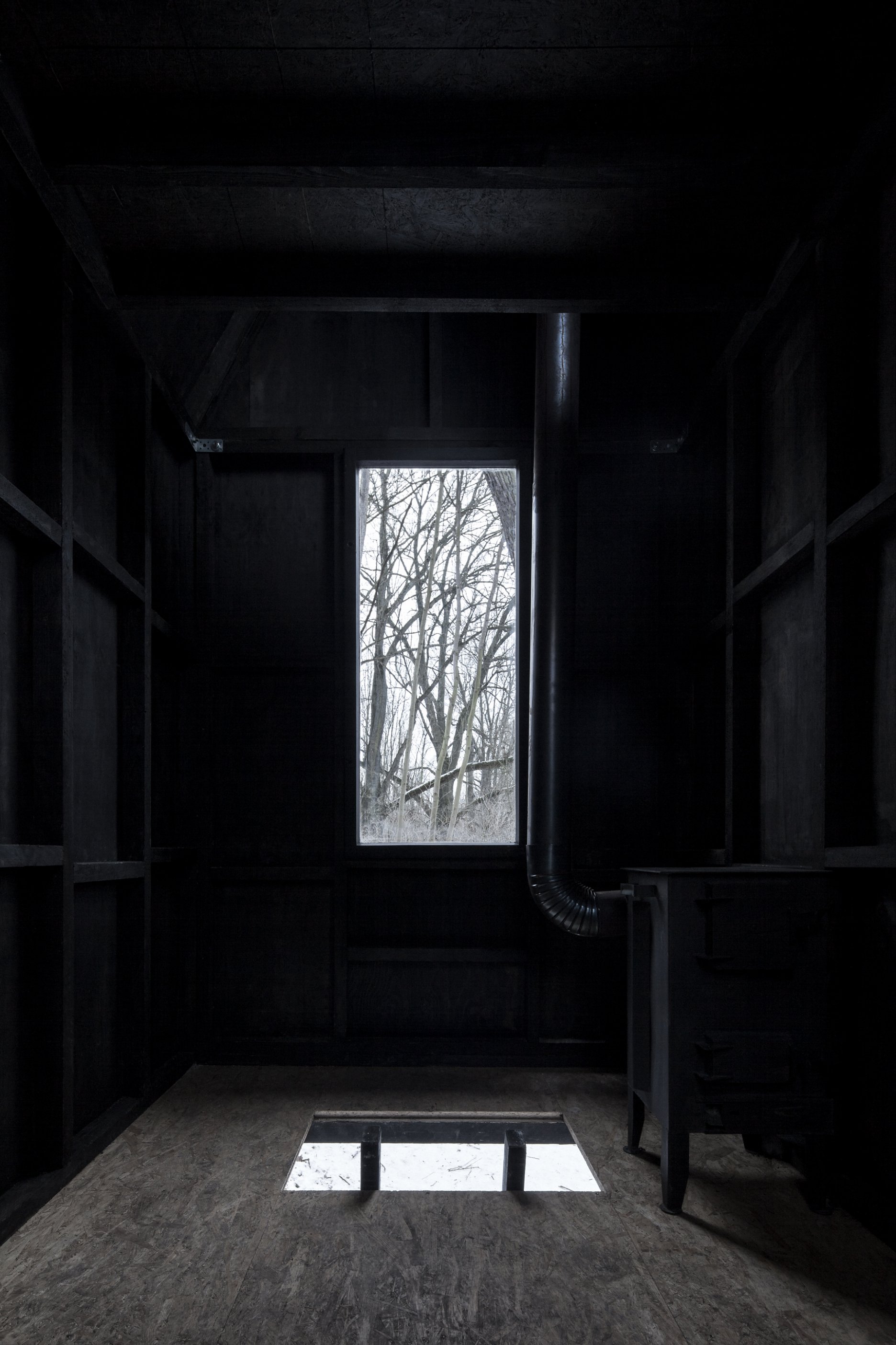 Čierny lietajúci dom, Pardubice | Archinfo.sk-41