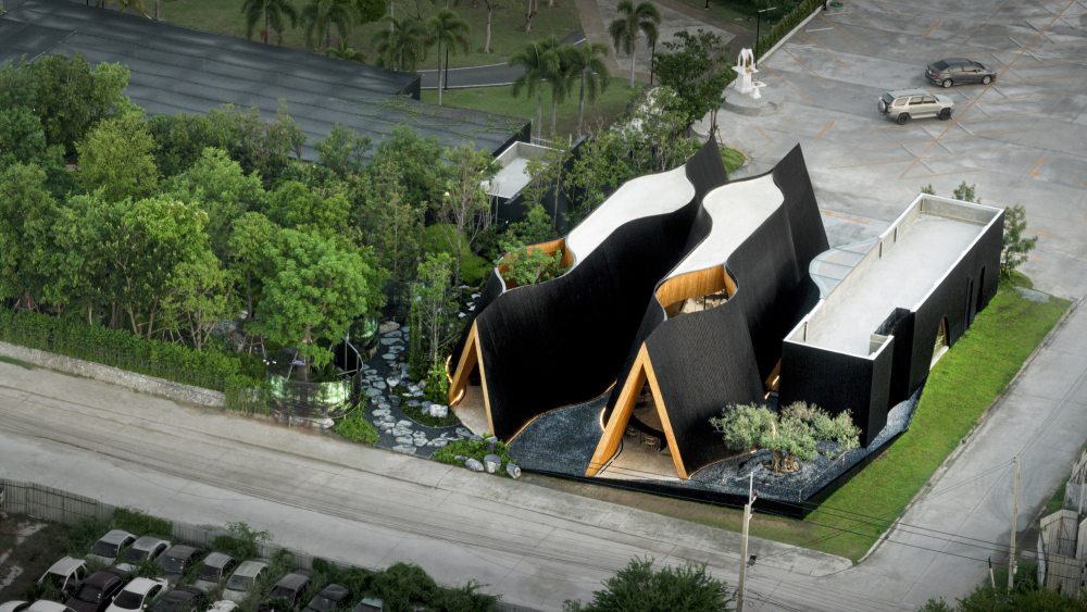 在建筑中生长的树汲取日式文化启发的独栋咖啡厅设计（Harudot）丨泰国春武里丨戈者设计-14