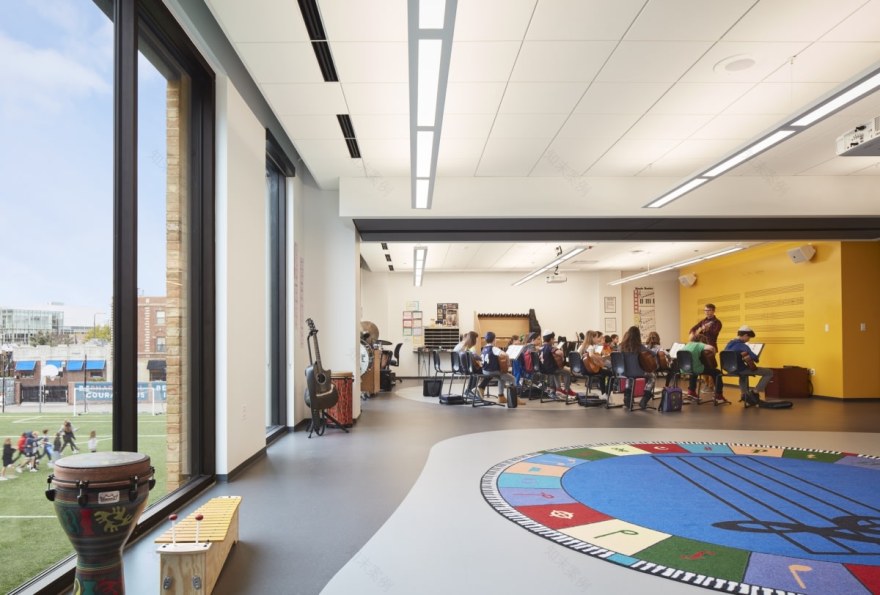 Wheeler Kearns Architects 打造温馨社区氛围的校园扩建-26