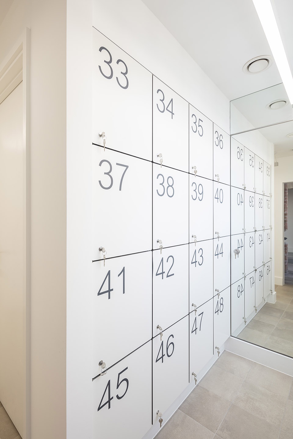 伦敦旧仓库建筑翻新变身开放式办公室-43