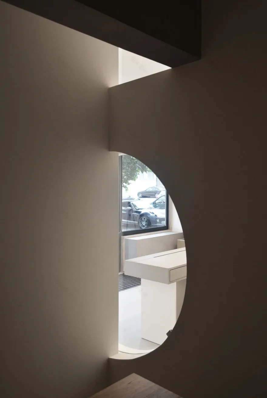 房地产机构办公室翻新丨葡萄牙丨LIMIT studio-24