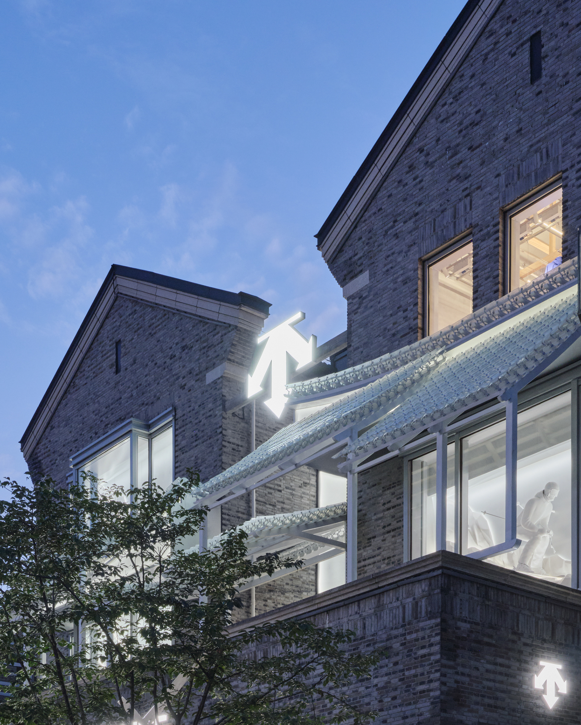 DESCENTE CONCEPT STORE(HANGZHOU IN77）-6