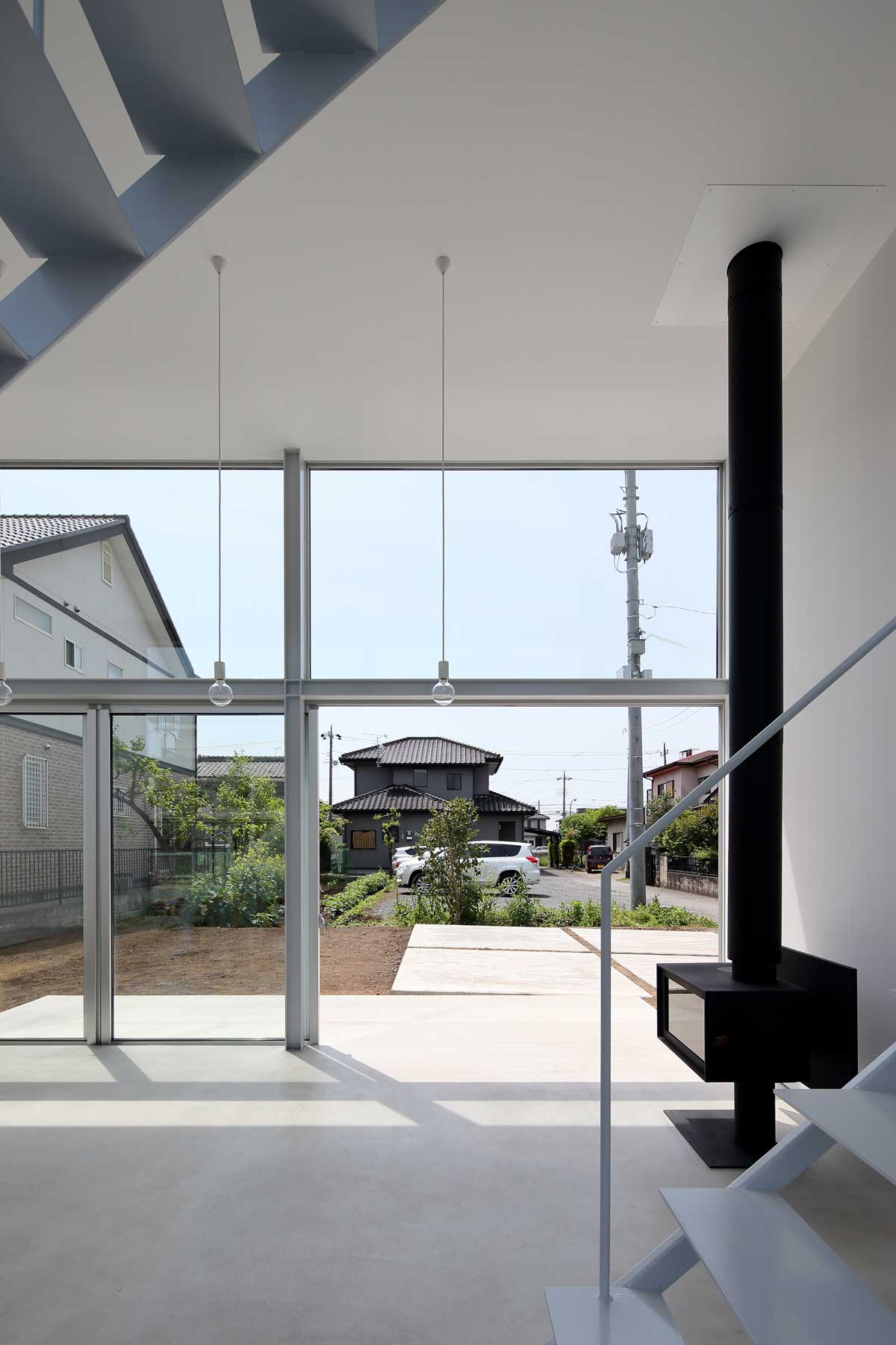 把我安置在家中；为我提供住所（注：由于原表述House ME表意不明确，house作动词有给……提供住处等意思，结合语境不同可能有不同准确表达，以上是较常见可能的翻译） 丨小島光晴建築設計事務所-39