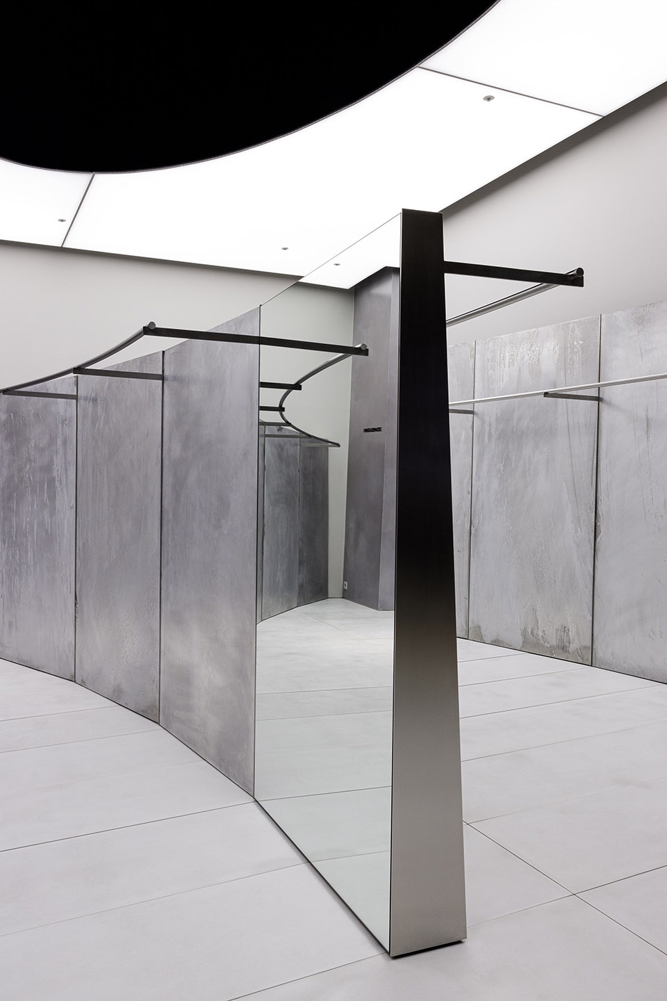 Insilence 首尔时装店丨韩国首尔丨CREATIVE STUDIO UNRAVEL-25