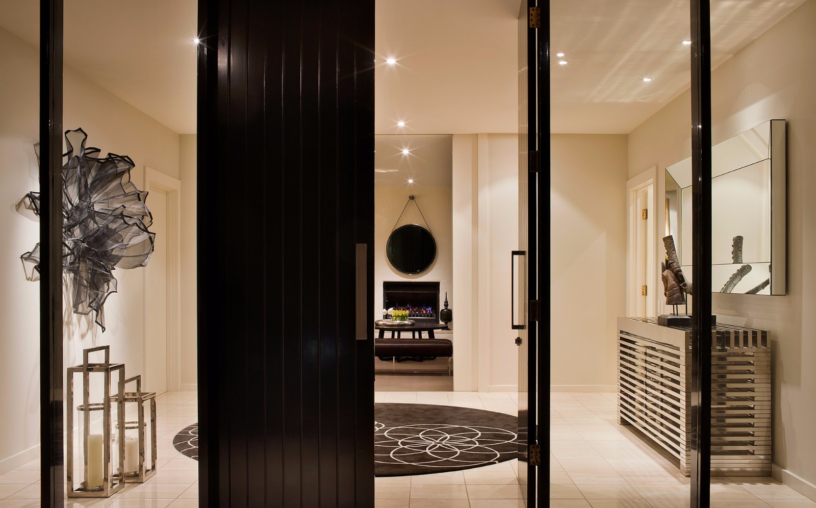 RG Residence——多彩不失层次的国外住宅-10