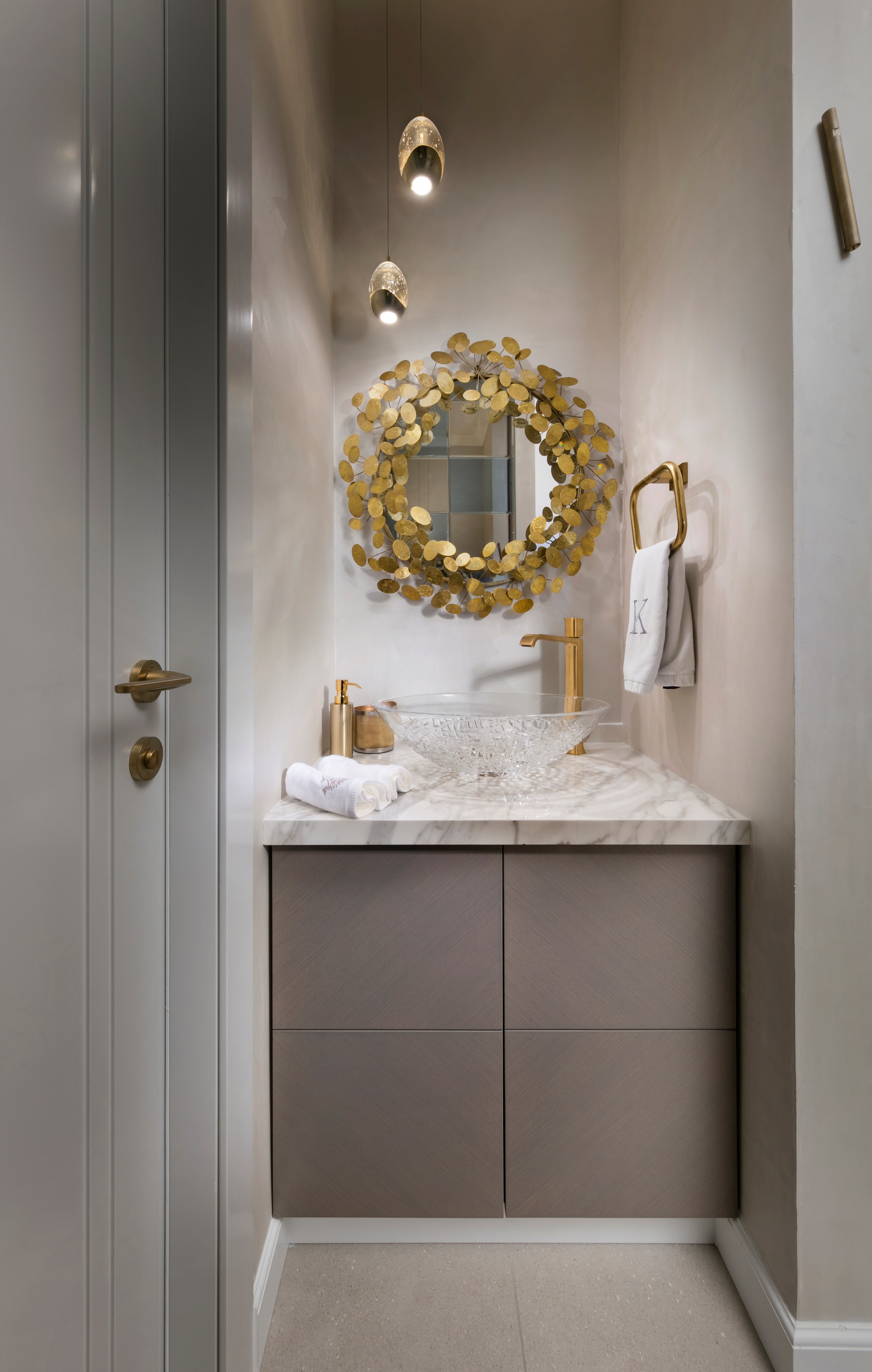 温馨宜居的灰色调空间-16