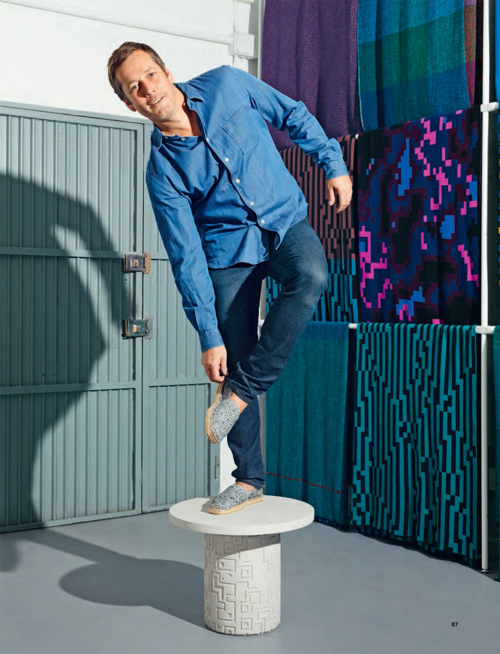 "像素大师"克里斯蒂安·祖祖纳加的工作室揭秘-57