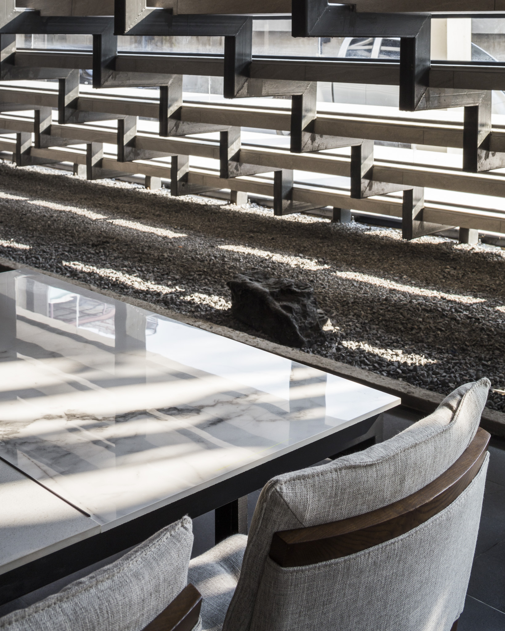 泰国废弃汽车服务中心变身高颜值设计社区-41