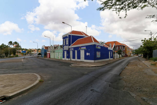 现代街角房屋设计-59