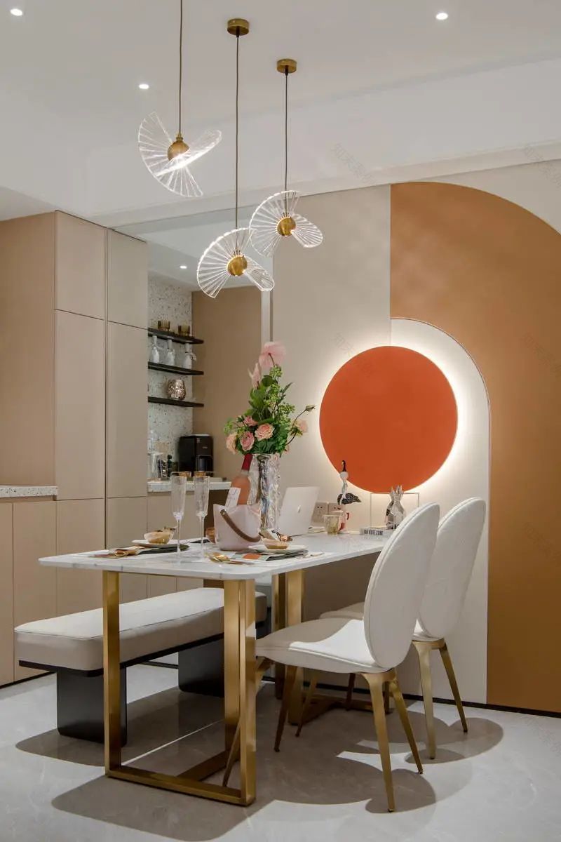 艺术个性的 70㎡现代时尚公寓丨中国兰州丨深圳市莫菲特空间设计有限公司,深圳市佳明酒店配饰有限公司-7