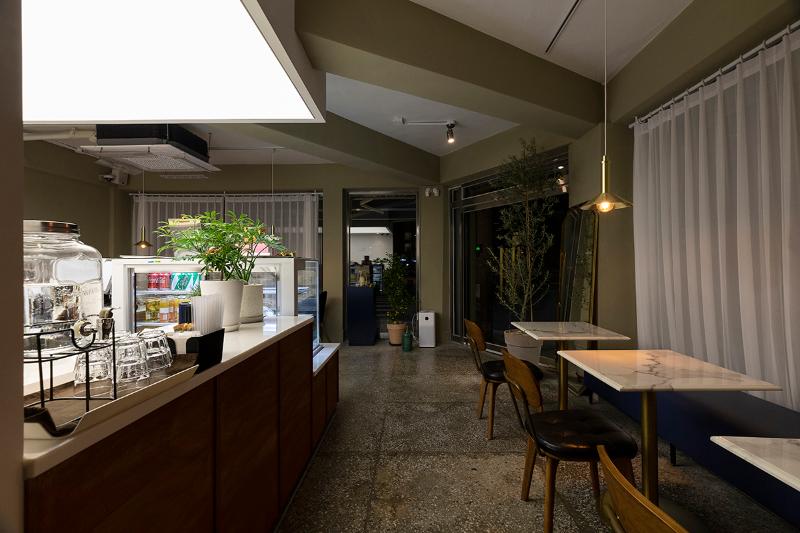 15 坪小屋变装，复古咖啡馆的温馨魅力-4