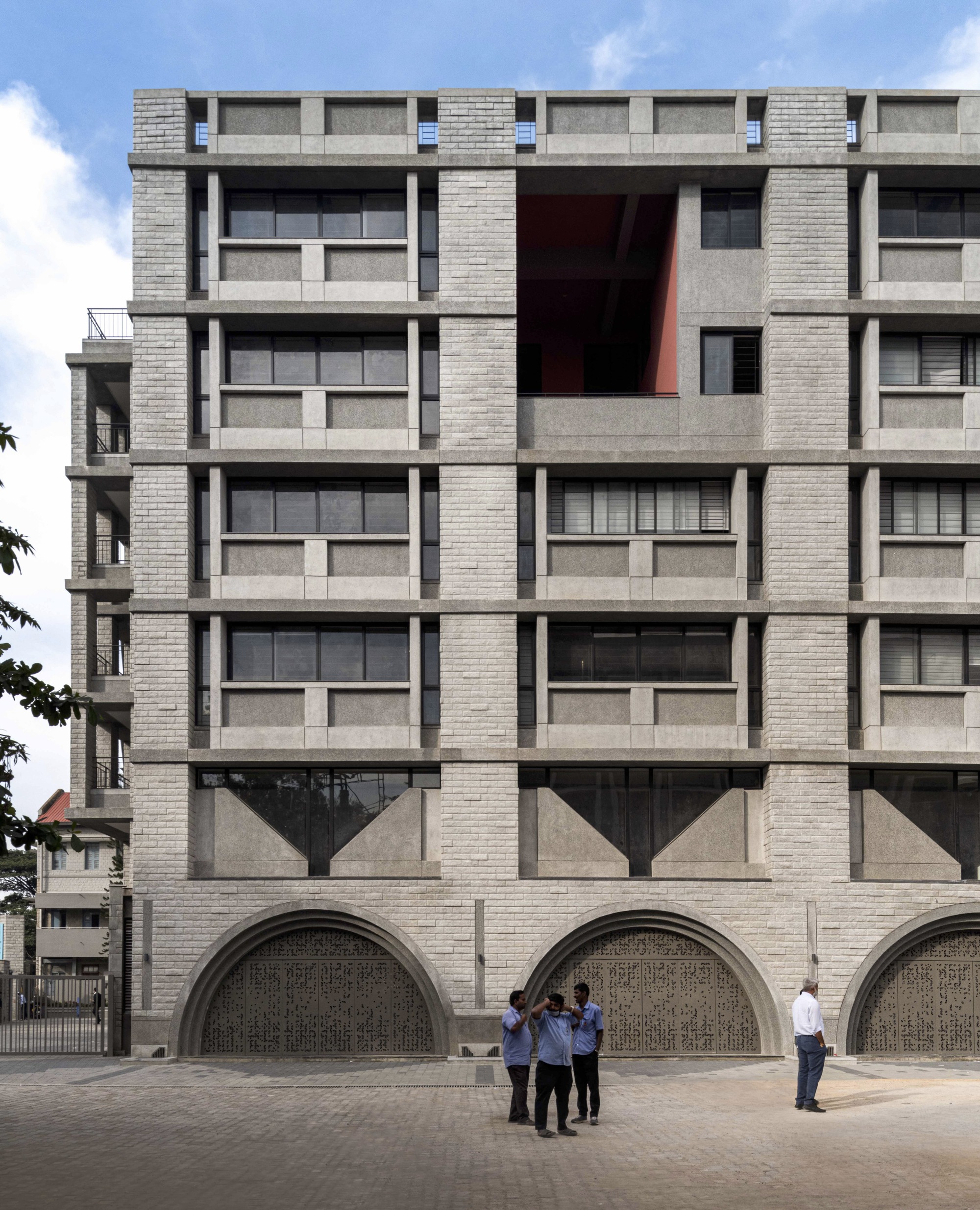 St. Joseph’s College of Law Bengaluru / BetweenSpaces-38