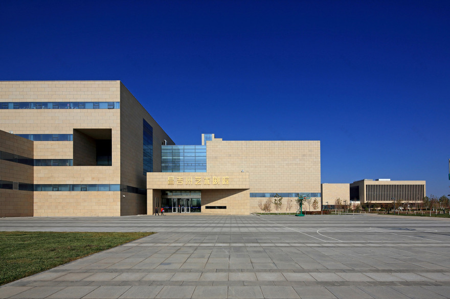 新疆昌吉州文化中心 / 一合建筑设计研究中心U10-29