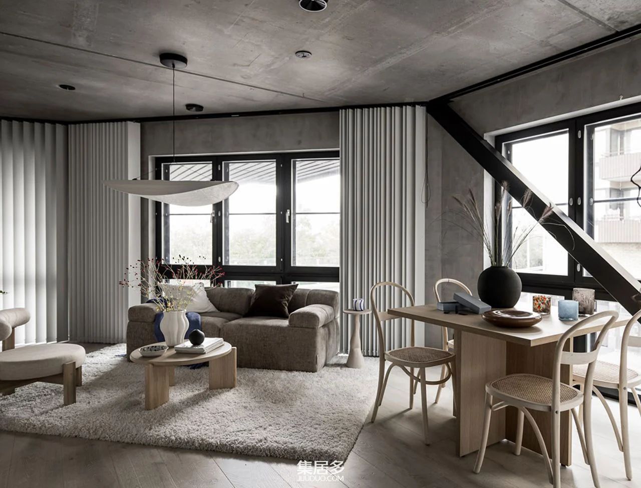 混凝土墙的斯堪的纳维亚小型公寓丨瑞典-0