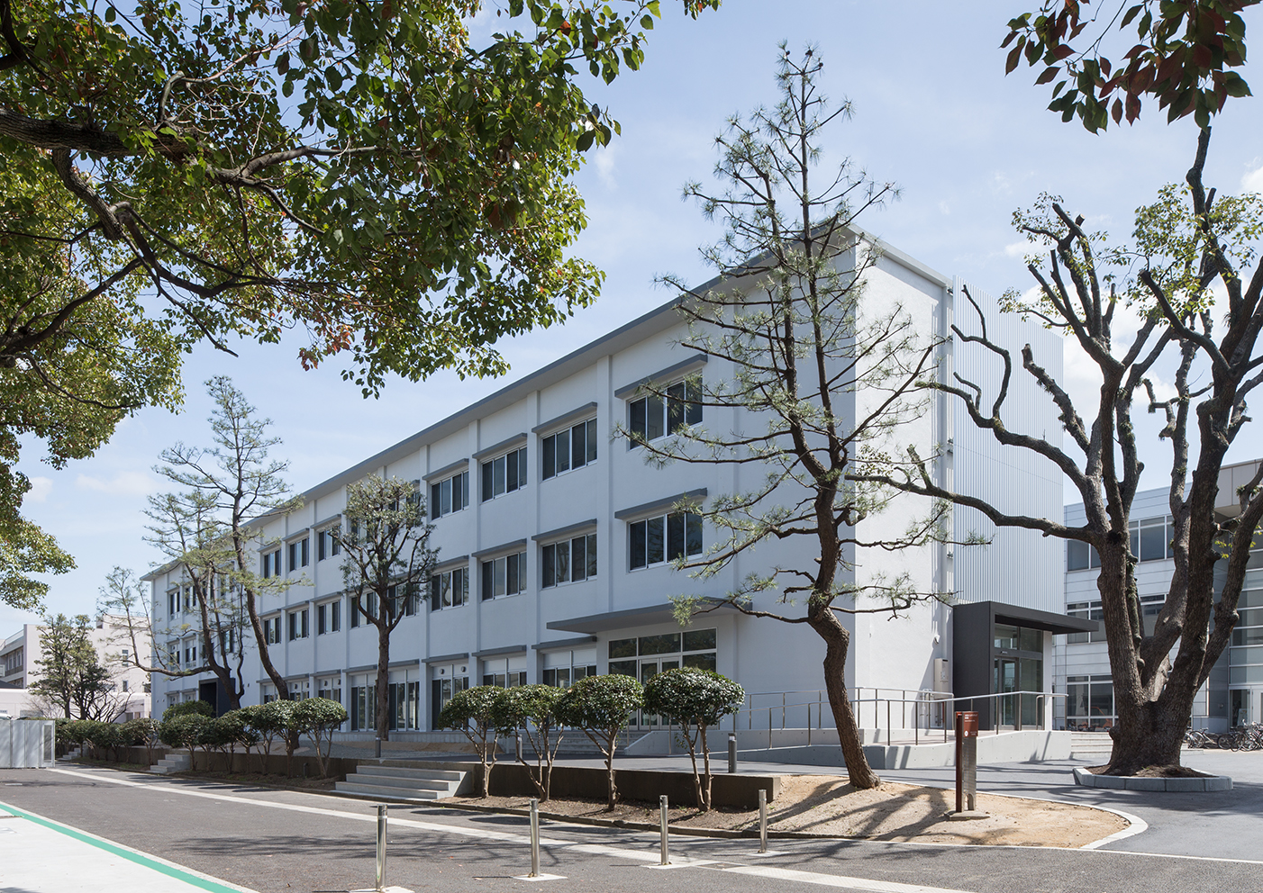 九州工业大学未来型インタラクティブ教育棟  環・設計工房丨日本福冈丨鮎川透,杉本泰志,安武昌子-4