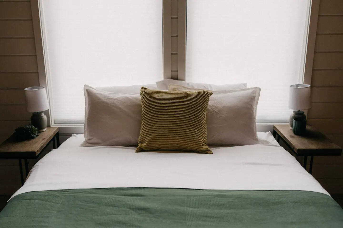 绿色主题 A 框架木屋,体验自然之美-10