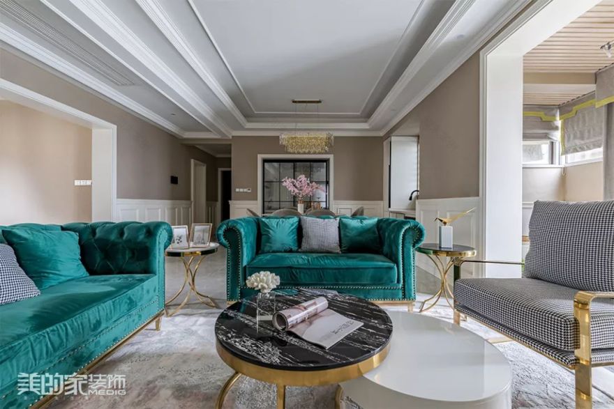 三代同堂的现代家园,金属质感与色彩活力的完美融合-24