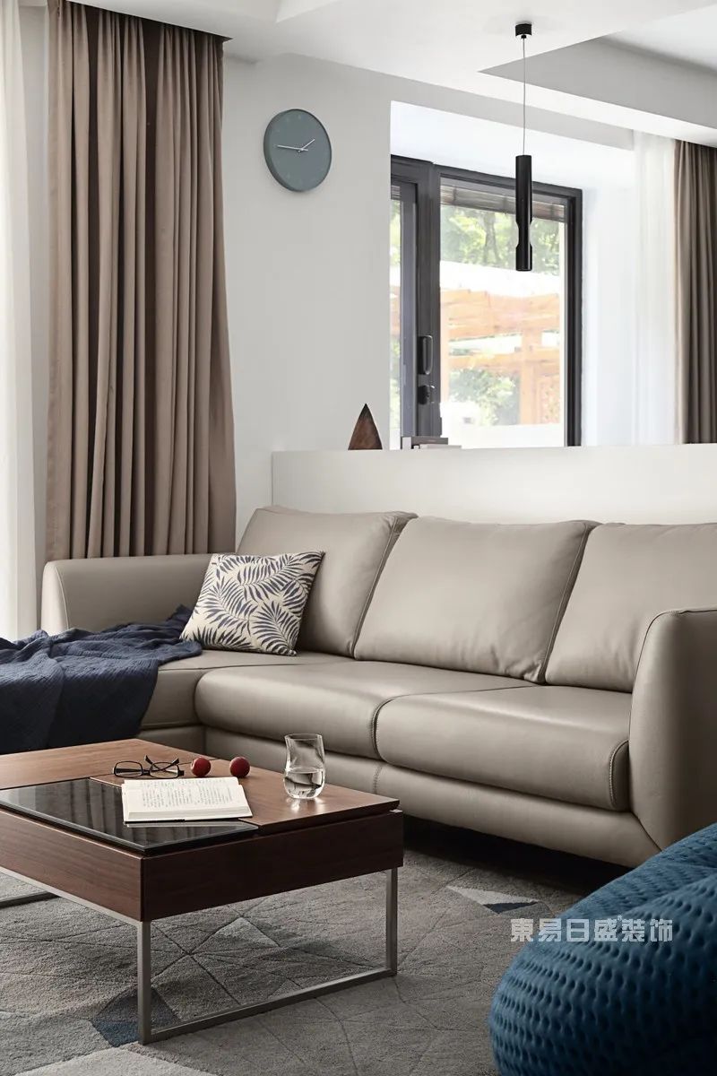 开放式多功能客厅设计，这个北欧风真全能！实拍230㎡北欧风别墅设计-37