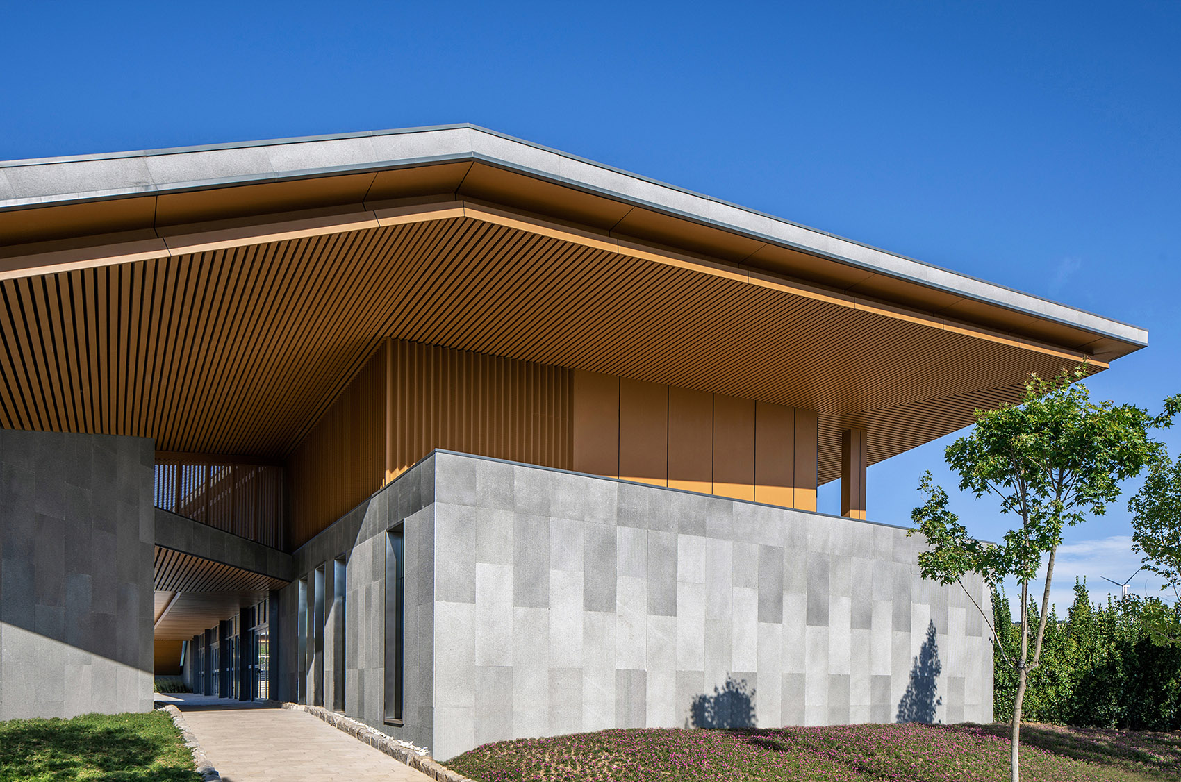 青岛七色山矿坑花园游客中心 -17