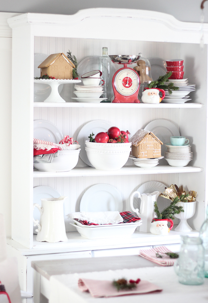 雪白圣诞 | 红色点缀的温馨家居设计-19