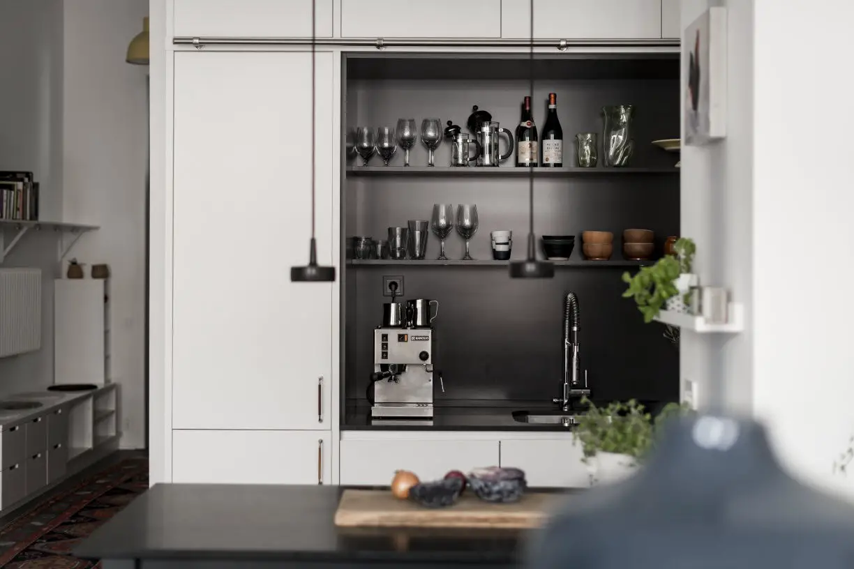 瑞典工业风公寓 | 湖畔旧厂房的华丽转身-6