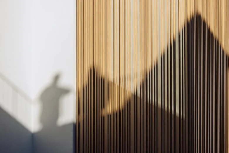 历史上预存和当代目标之间调和的银行办公室设计丨阿方索  费米亚及其工作室（戈者设计）-34