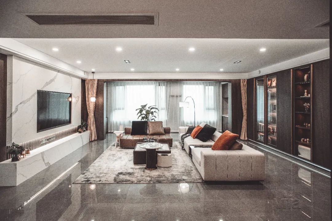 绿地海珀天沅 210㎡现代轻奢之家丨中国济南丨张龙虎-16