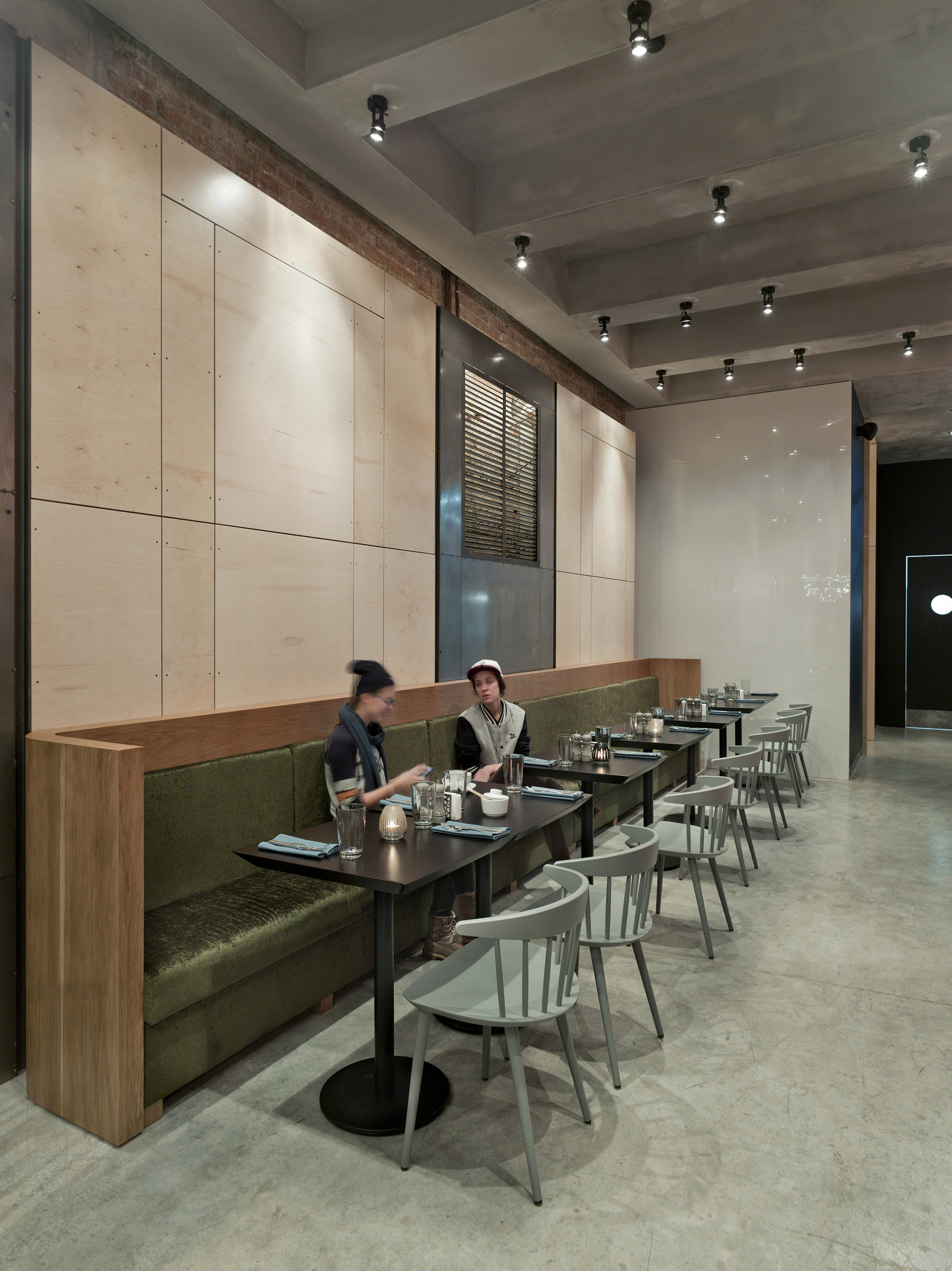 神圣的福克斯咖啡馆-1