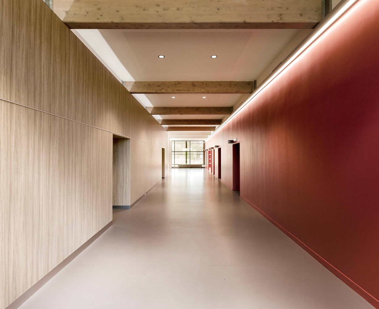 法国安东尼 Espace Mont·Blanc 室内设计-21