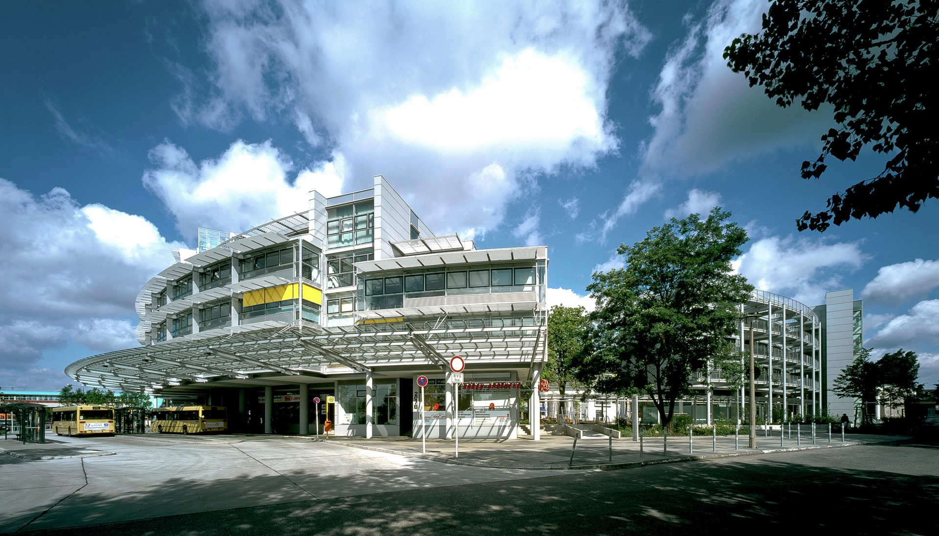 Stadtteilzentrum Storkower Bogen Berlin-8
