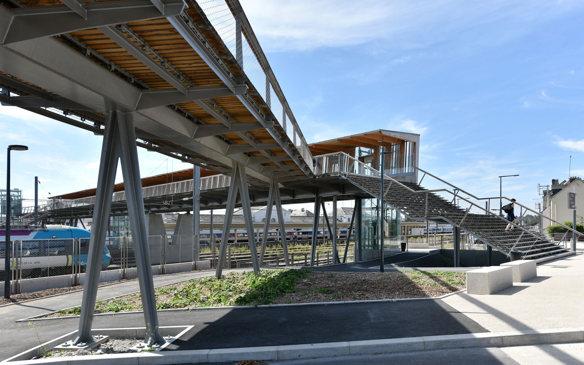 拉瓦尔行人桥丨法国丨Dietmar Feichtinger Architectes-16