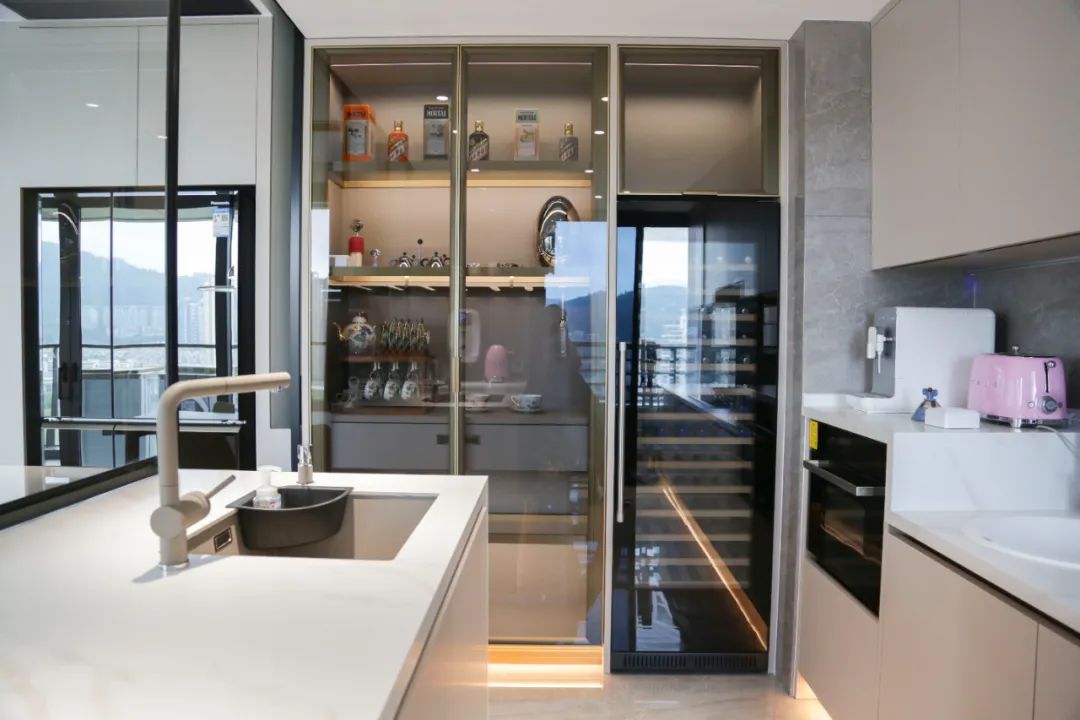 现代简约颐湾府丨深圳东易日盛总部-28