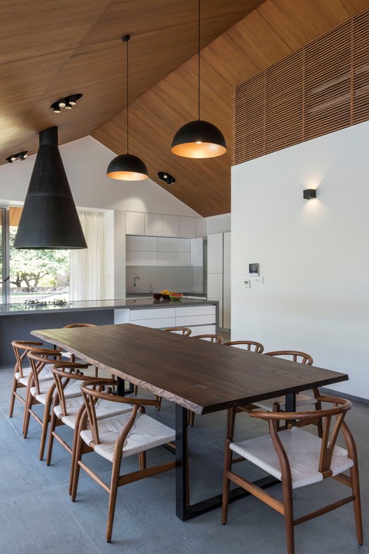 Urveel（树木环绕的印度热带住宅）-24