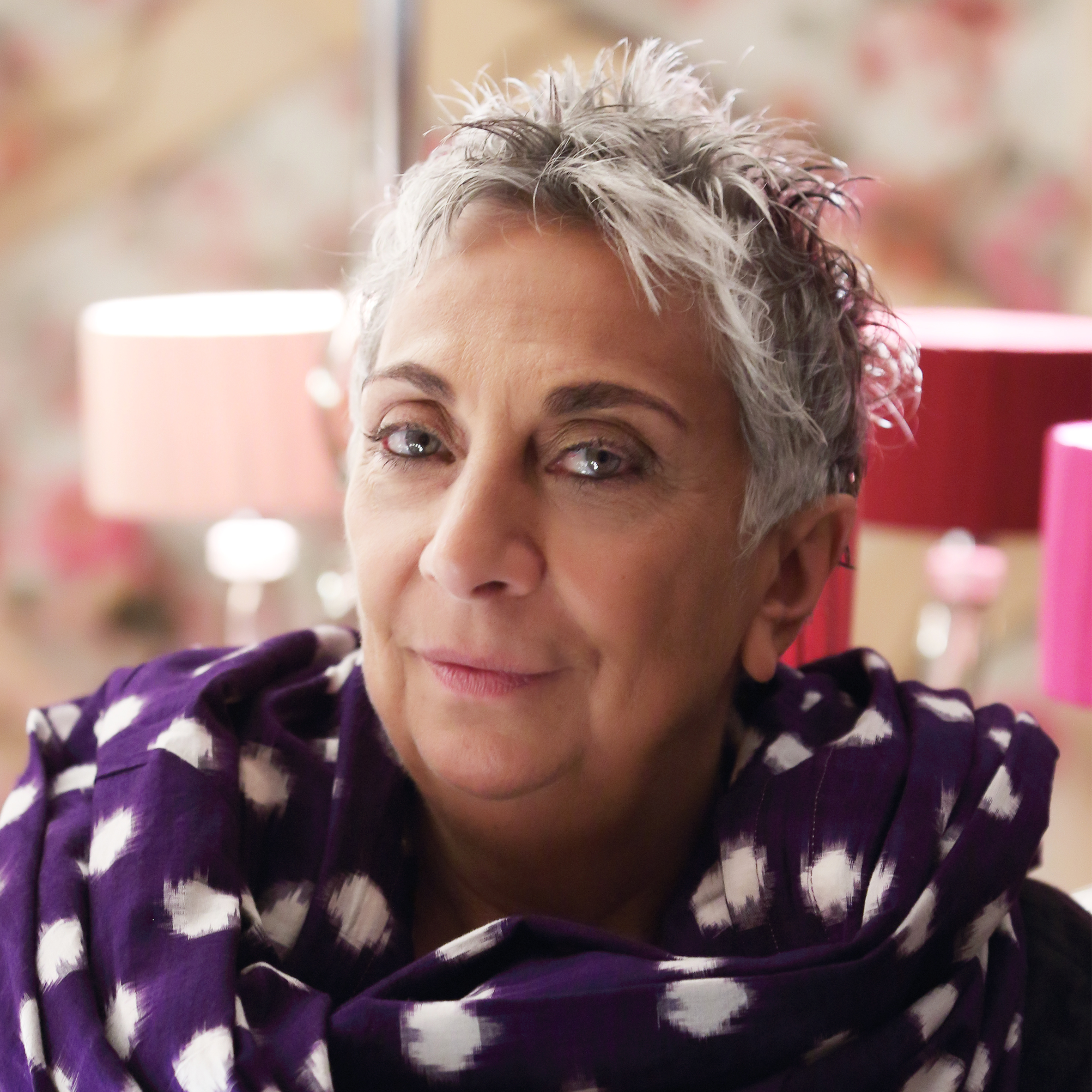 Paola Navone 举办"Take It or Leave It"展览，数百件独特设计作品免费赠送-3