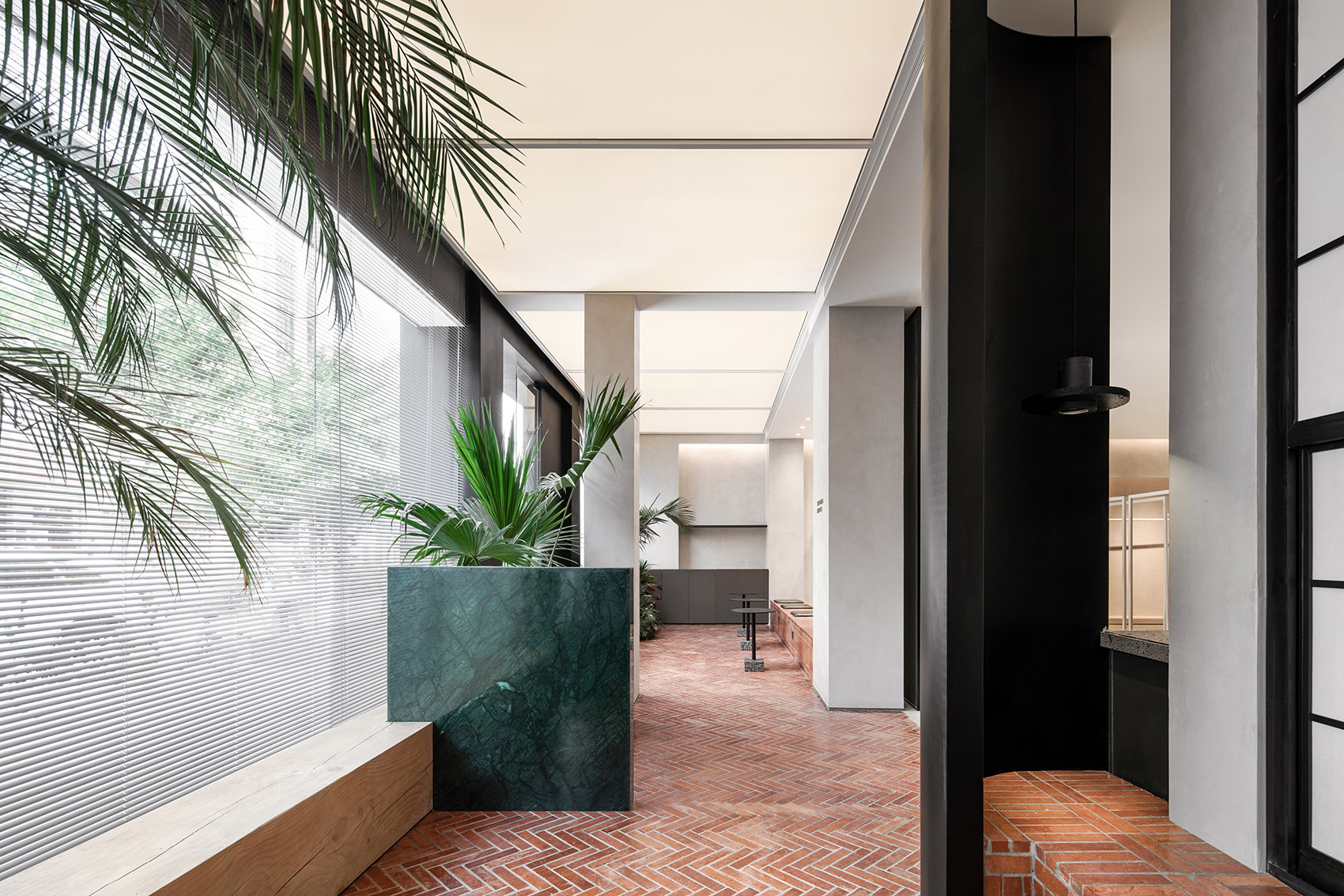 WEI STUFF 服装店丨中国太原丨末染设计-12