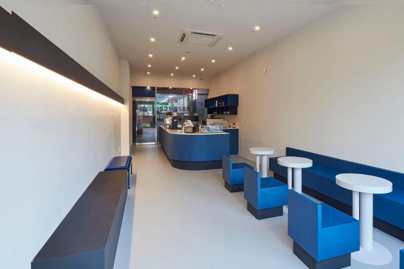 13 坪蓝色魅力咖啡厅，室内设计诠释简约时尚-3