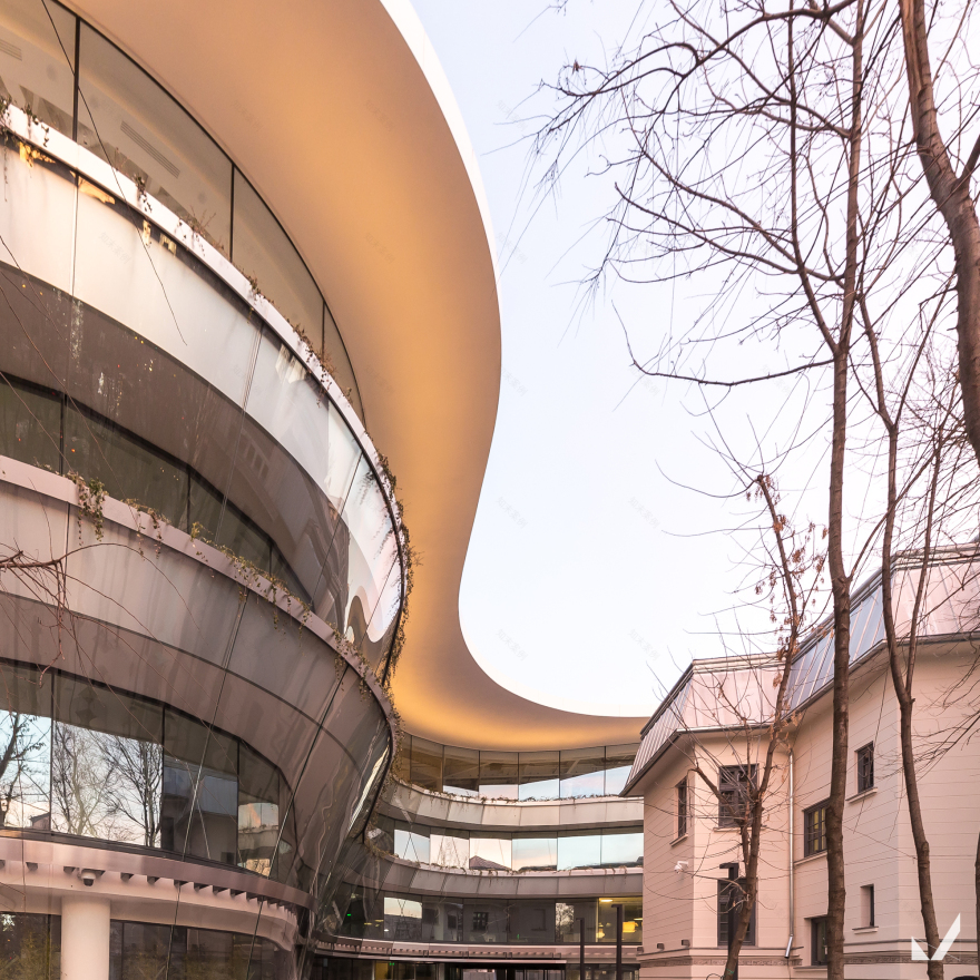 融合历史与现代的罗马尼亚 Oromolu 别墅室内设计-3