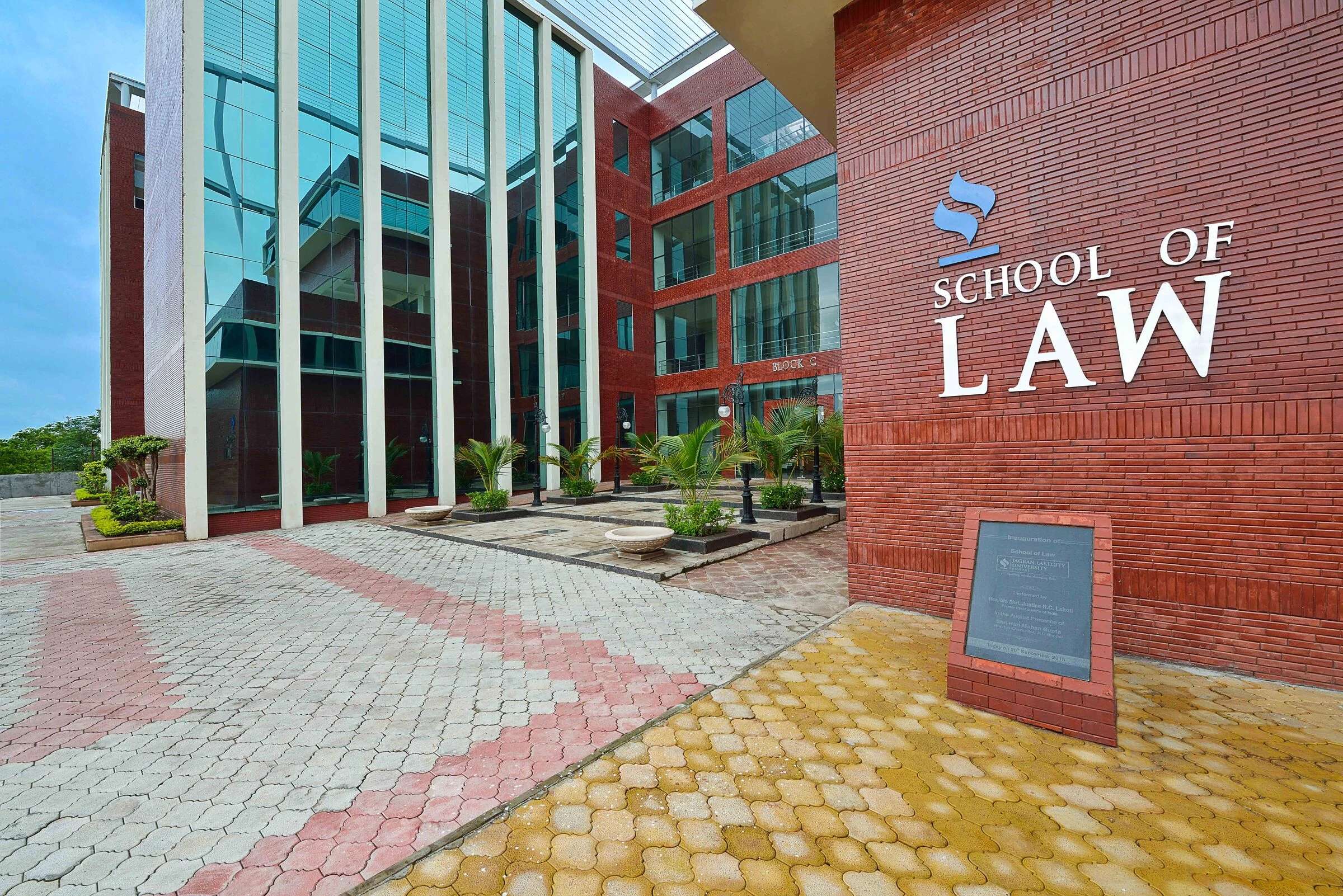 Jagran Lakecity 大学法学院丨印度博帕尔丨42mm Architecture-29