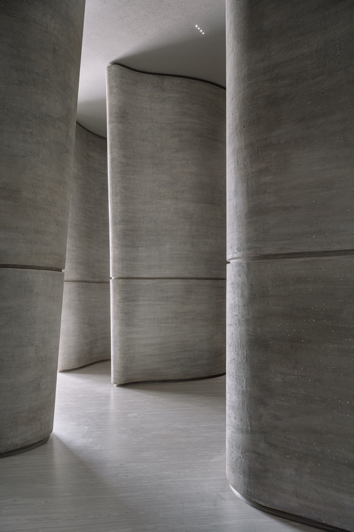 ZAURA零售店,印度 / R+R Architects-9