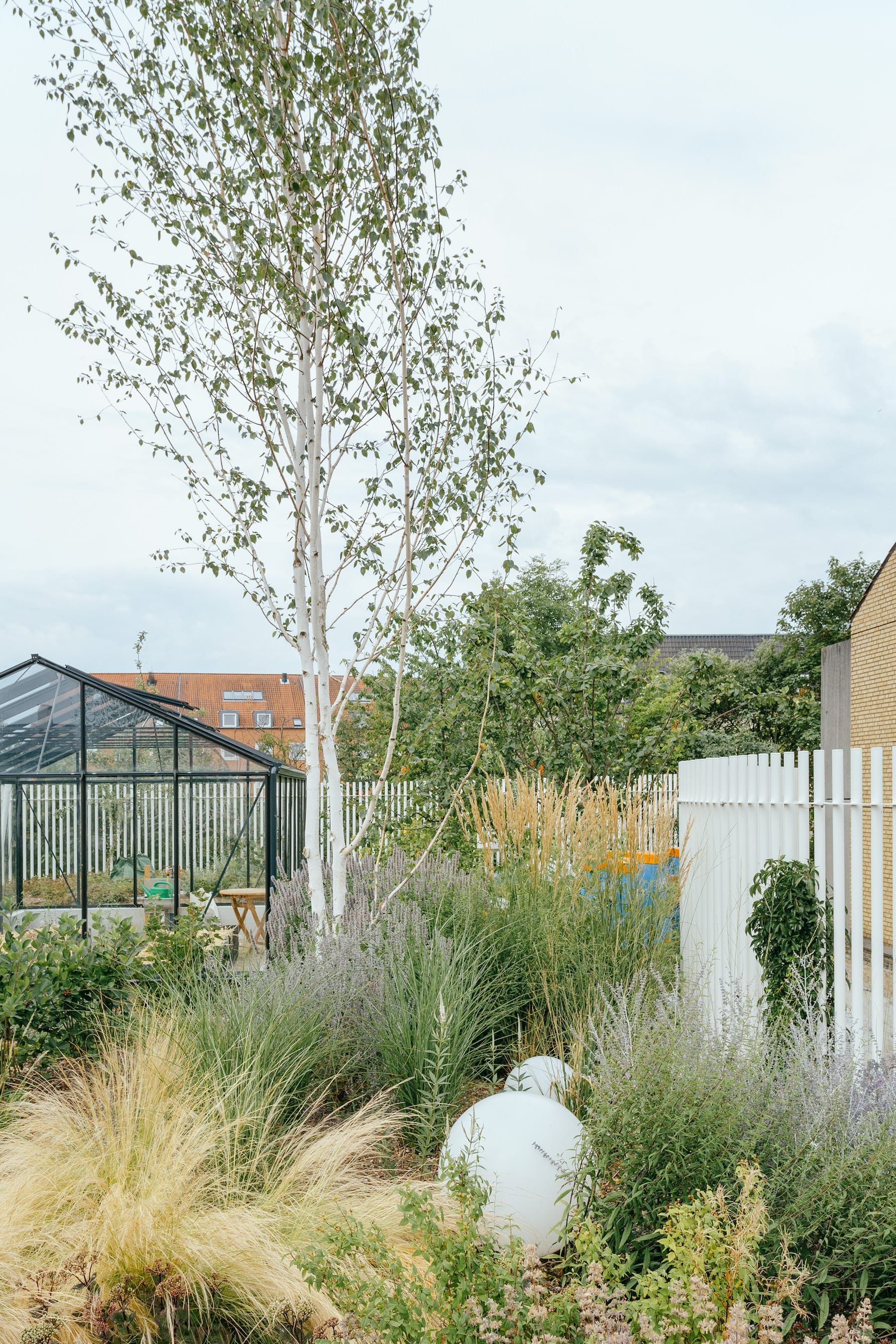 丹麦腓特列斯贝,感官体验治疗屋顶花园-34