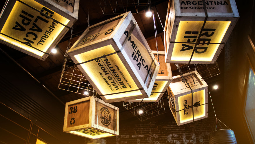 Wild Hops 啤酒品牌室内设计-0