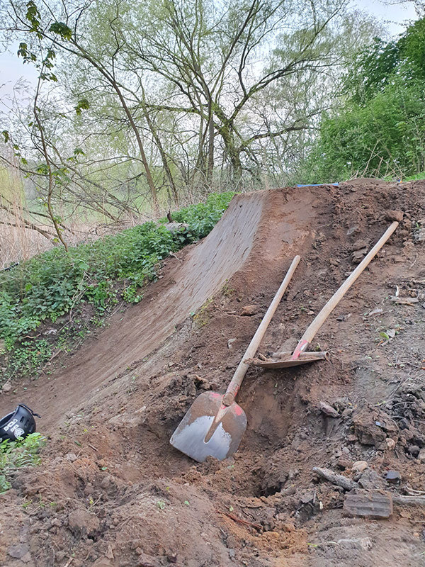 Till's Place山地自行车跳跃场地改造-9