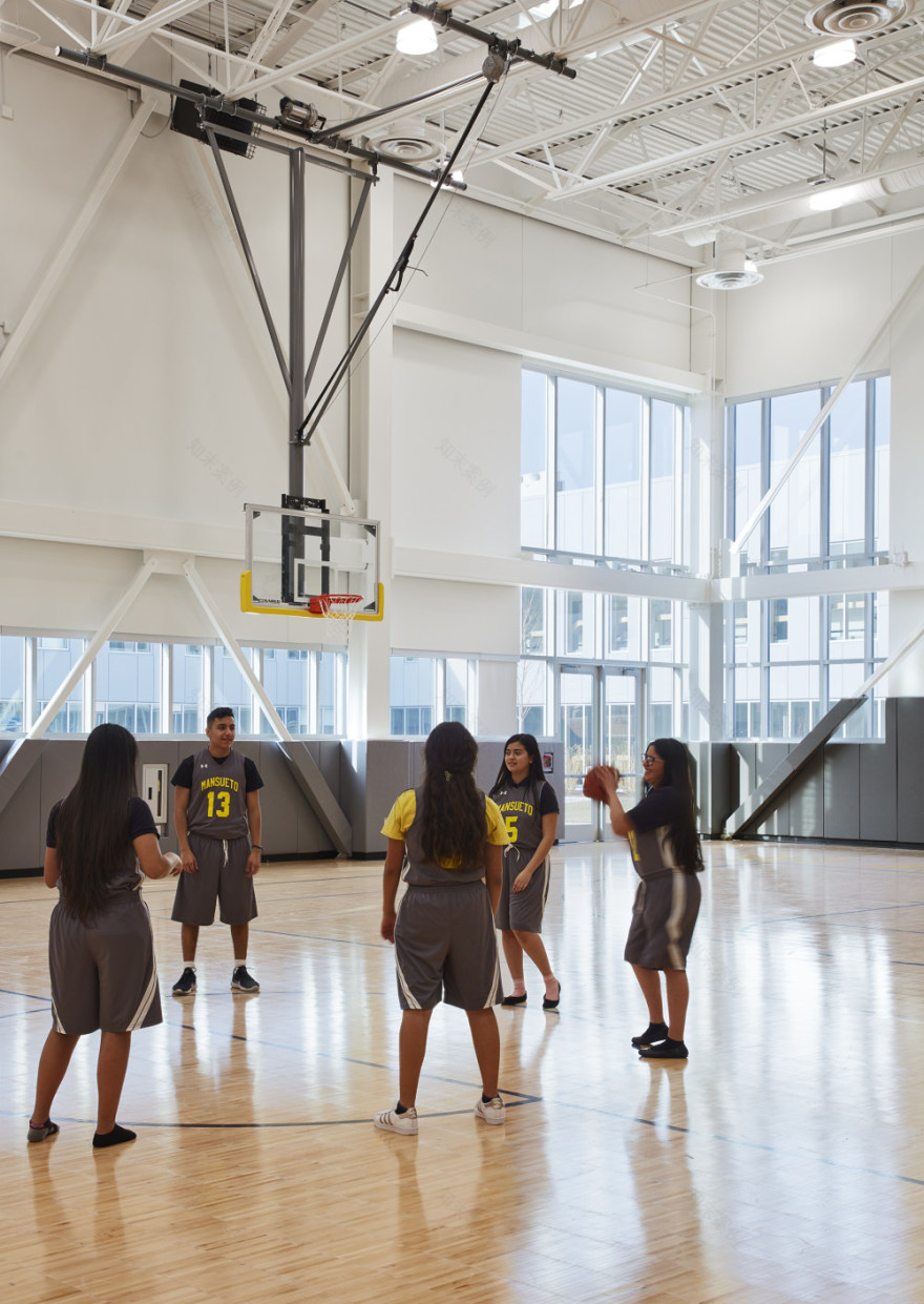 曼苏托高中 | 美国芝加哥的绿色学习空间-46