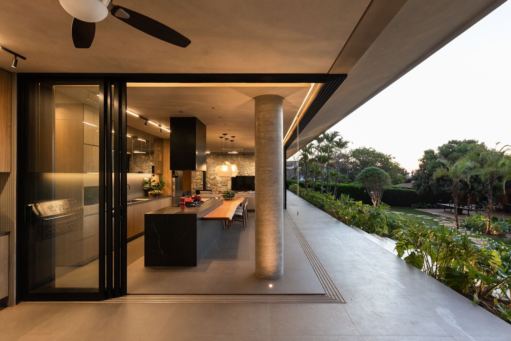 巴西 木质简约独栋别墅设计！-15