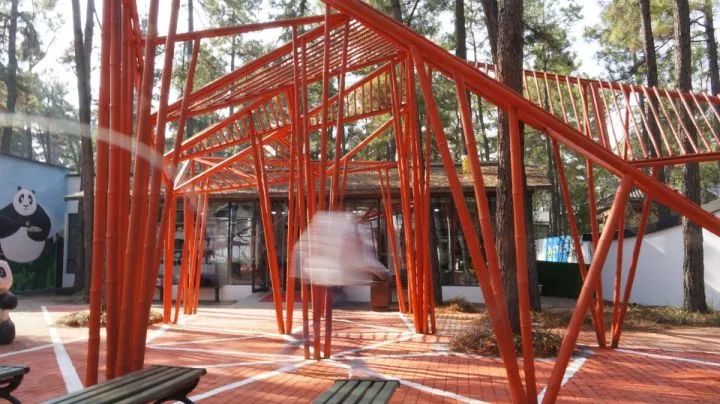 沈阳建筑大学“生长中的熊猫舞台” | 竹构与场地的共生设计-65