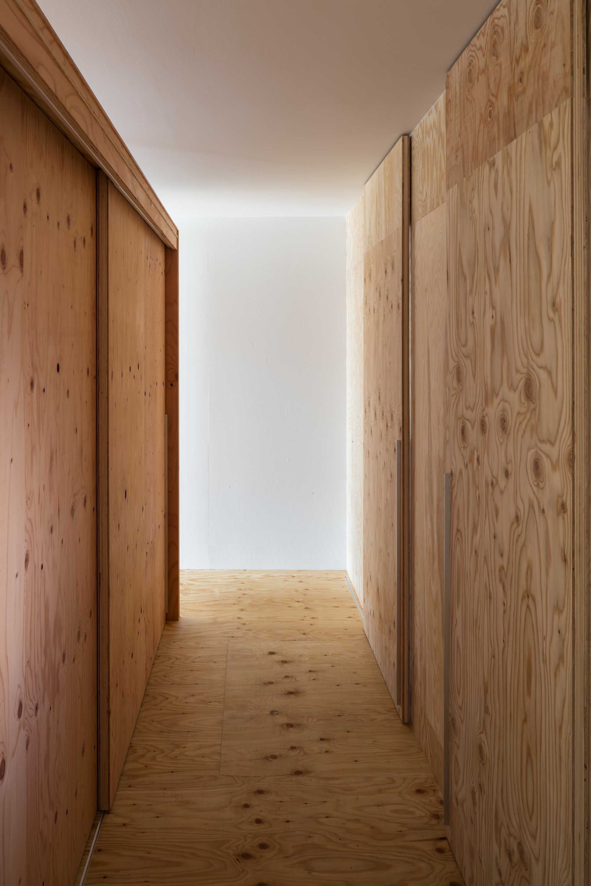 House in Oyamazaki / Shimpei Oda Architect's Office + Atelier Loowe-35